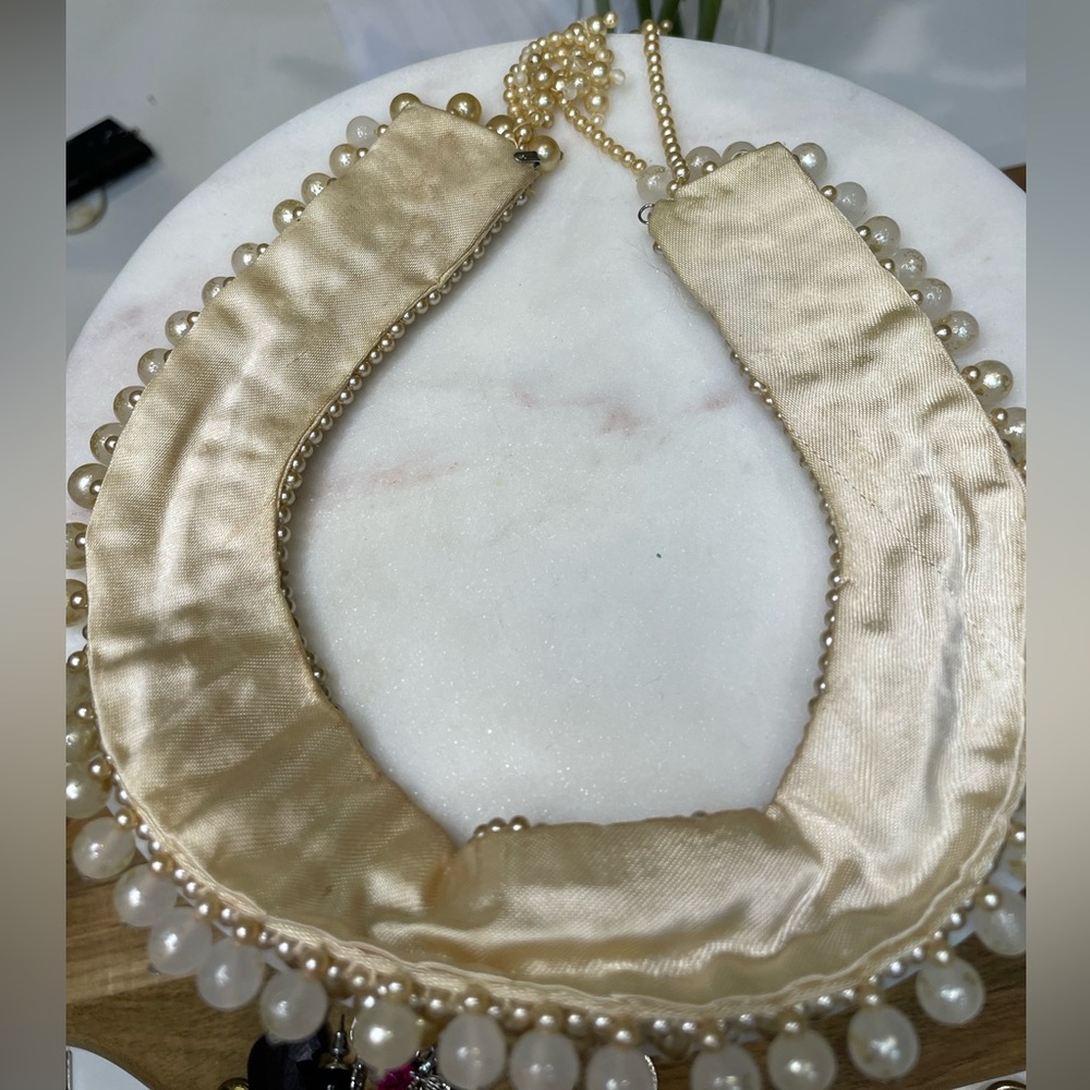 Vintage Pearl Collar Necklace - Picture 4 of 6